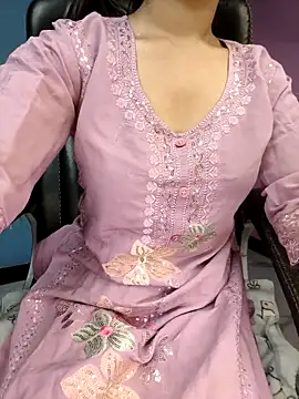 Snapshot of Aditi_1 chatting on 03-06-26, 12:40 Aditi 1 online show from 03-06-26, 12:40