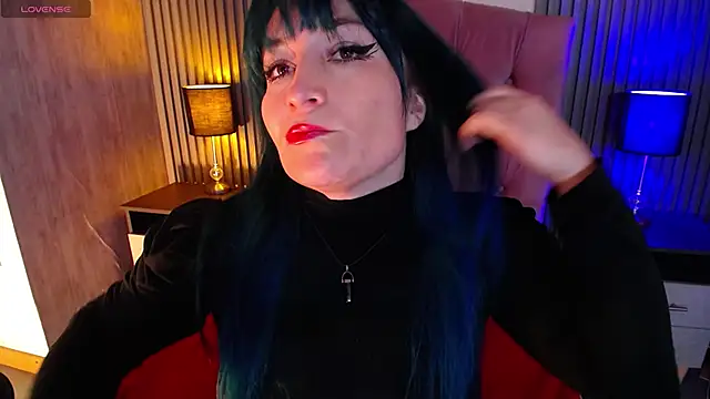 alicia moom online show from 04-27-26, 07:56