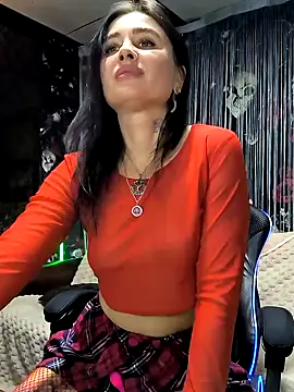 KikiXRed online show from 12-04-24, 07:23