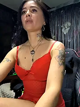 KikiXRed online show from 12-10-24, 10:06