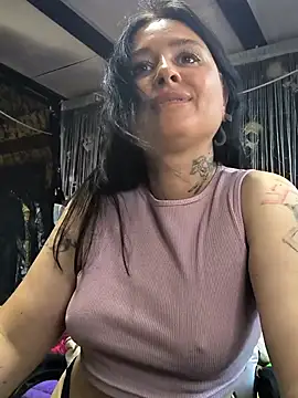 KikiXRed online show from 07-26-26, 02:35
