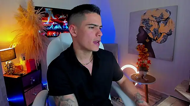 Matias Murrier online show from 02-01-25, 02:56