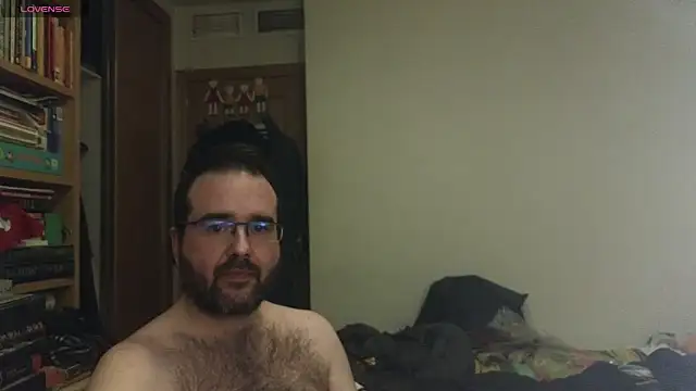 curiosillo83 online show from 03-18-25, 08:26