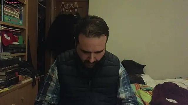 curiosillo83 online show from 03-20-25, 06:20