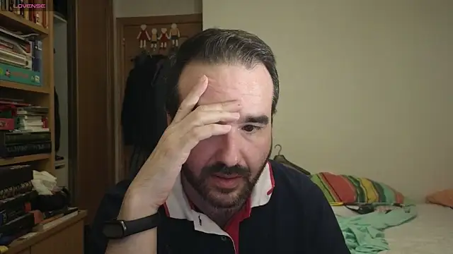 curiosillo83 online show from 09-18-25, 04:53