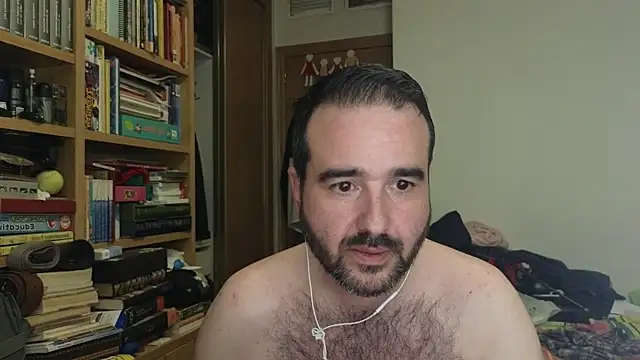 curiosillo83 online show from 10-23-25, 02:44