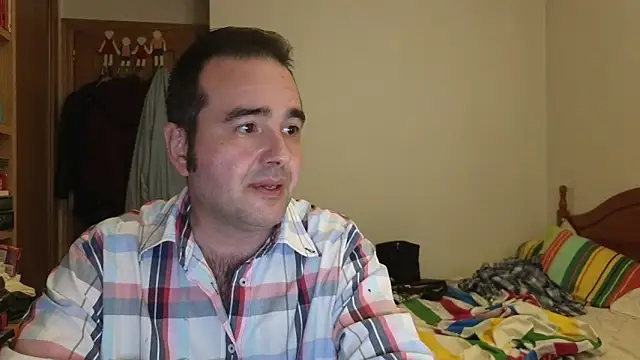 curiosillo83 online show from 04-23-26, 03:03