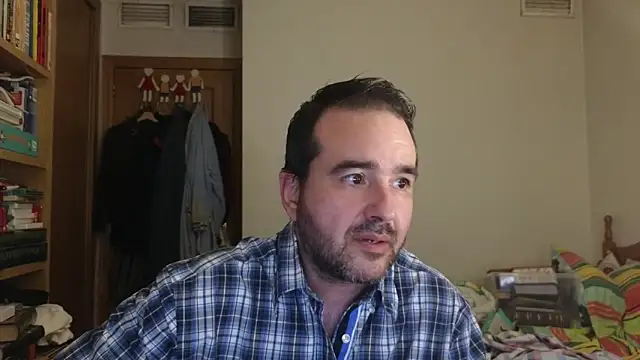 curiosillo83 online show from 05-27-26, 02:47