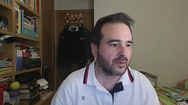 curiosillo83 online show from 05-30-26, 04:59