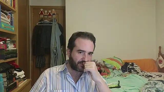curiosillo83 online show from 07-08-26, 02:32