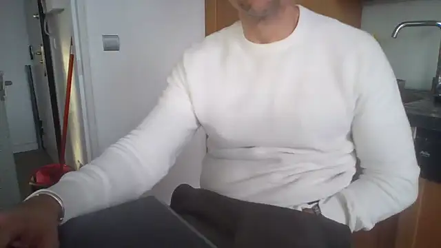 jouet75 online show from 05-15-26, 06:26