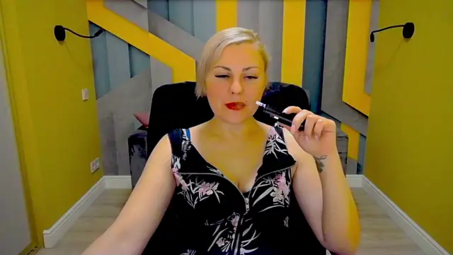 Snapshot of Candy_Long chatting on 12-03-24, 08:50 Candy Long online show from 12-03-24, 08:50