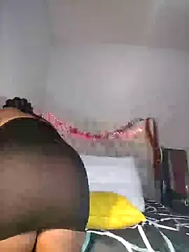 Snapshot of Sexypresh302 chatting on 01-20-25, 04:32 Sexypresh302 online show from 01-20-25, 04:32