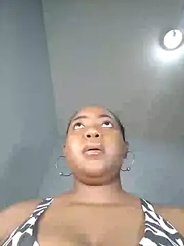 Snapshot of Sexypresh302 chatting on 01-21-25, 09:46 Sexypresh302 online show from 01-21-25, 09:46