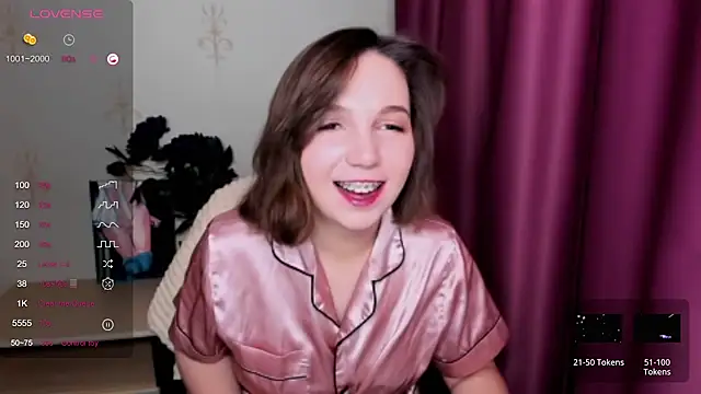 KindHazelHere  online show from 02-14-25, 12:14