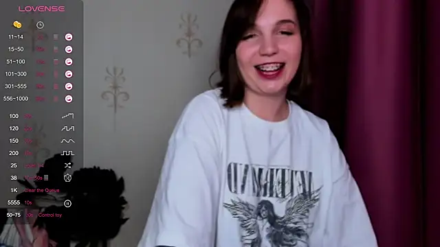 KindHazelHere  online show from 02-14-25, 09:32