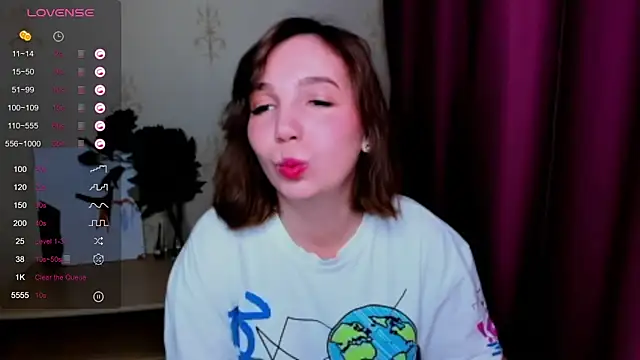 KindHazelHere  online show from 03-18-25, 08:15