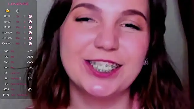 KindHazelHere  online show from 03-22-25, 11:20