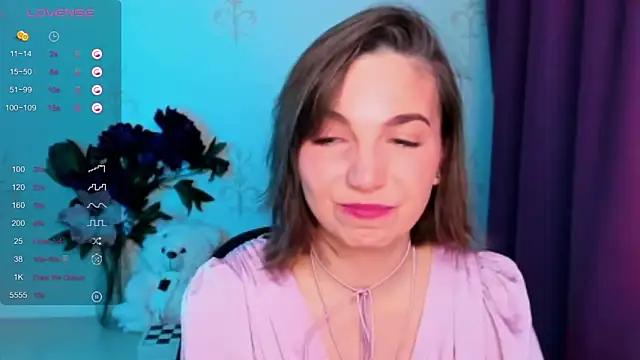 Snapshot of KindHazelHere_ chatting on 01-18-26, 06:34 KindHazelHere online show from 01-18-26, 06:34