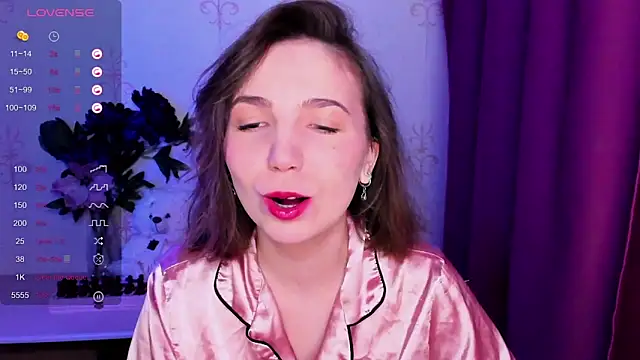 Snapshot of KindHazelHere_ chatting on 02-08-26, 08:45 KindHazelHere online show from 02-08-26, 08:45