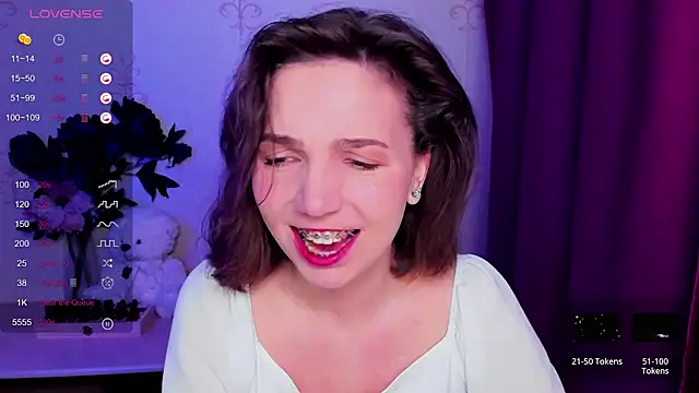 Snapshot of KindHazelHere_ chatting on 02-20-26, 10:32 KindHazelHere online show from 02-20-26, 10:32