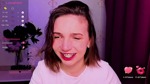 Snapshot of KindHazelHere_ chatting on 02-22-26, 10:30 KindHazelHere online show from 02-22-26, 10:30