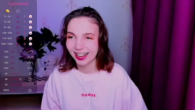 KindHazelHere  online show from 04-26-26, 11:13