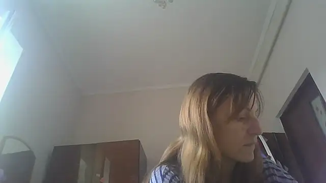 Snapshot of ShawnaAdams chatting on 09-10-25, 02:06 ShawnaAdams online show from 09-10-25, 02:06