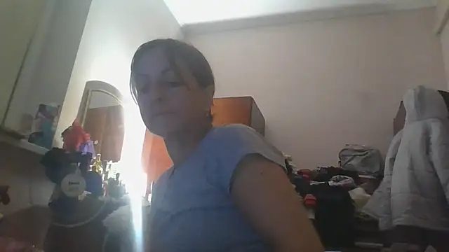 Snapshot of ShawnaAdams chatting on 10-11-25, 03:43 ShawnaAdams online show from 10-11-25, 03:43