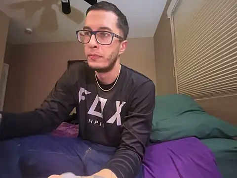 Snapshot of Bwcjoshbanks chatting on 11-22-25, 04:11 Bwcjoshbanks online show from 11-22-25, 04:11