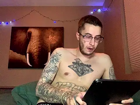 Snapshot of Bwcjoshbanks chatting on 01-07-26, 12:29 Bwcjoshbanks online show from 01-07-26, 12:29