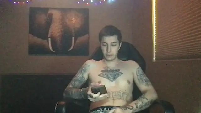 Snapshot of Bwcjoshbanks chatting on 03-28-26, 09:36 Bwcjoshbanks online show from 03-28-26, 09:36