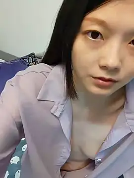 Lu Nana online show from 03-11-25, 01:56