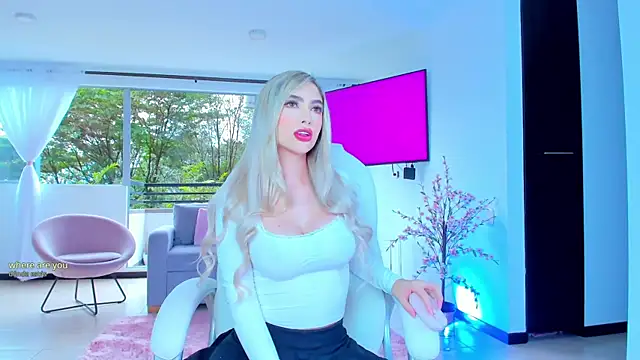 Snapshot of Sophi_Jonnes chatting on 02-11-25, 01:09 Sophi Jonnes online show from 02-11-25, 01:09