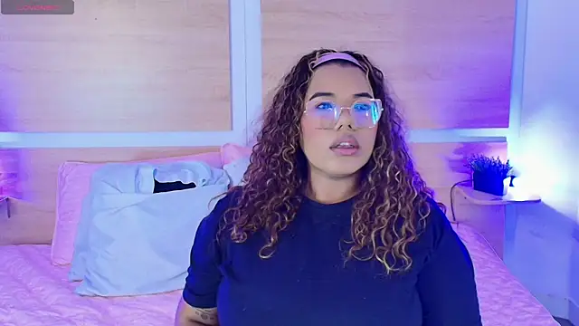  nickypurple  online show from 09-27-25, 06:35