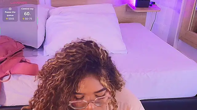  nickypurple  online show from 11-17-25, 06:14