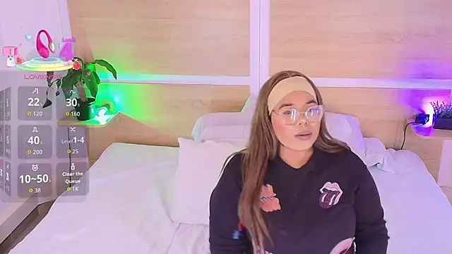  nickypurple  online show from 02-02-26, 07:12