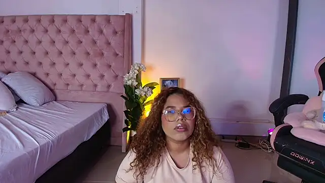  nickypurple  online show from 02-21-26, 01:34