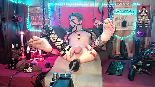 Snapshot of Kamafly4you chatting on 01-14-26, 03:28 Kamafly4you online show from 01-14-26, 03:28