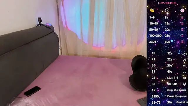 Snapshot of liliwang03 chatting on 02-15-25, 01:49 liliwang03 online show from 02-15-25, 01:49