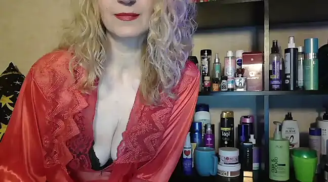 Snapshot of Natasha_Nannette chatting on 01-25-25, 08:00 Natasha Nannette online show from 01-25-25, 08:00