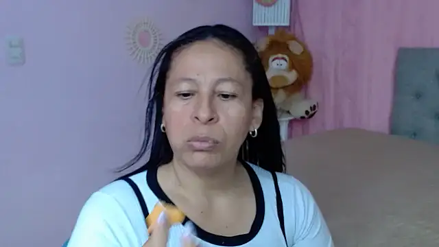 mature martina online show from 10-13-25, 07:47