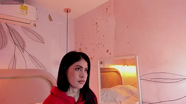 Snapshot of JESYSOZ23_ chatting on 03-20-25, 01:46 JESYSOZ23 online show from 03-20-25, 01:46