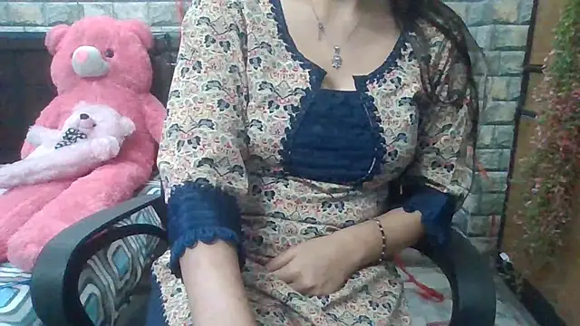 Sexy iknoor online show from 03-15-25, 04:46