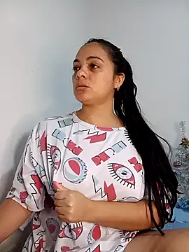 MEGAN X0XX online show from 12-15-24, 04:07