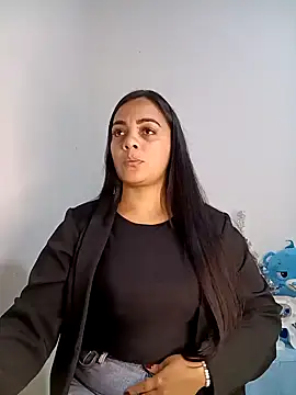 MEGAN X0XX online show from 12-25-24, 05:48