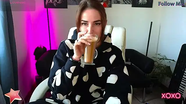 xx adrihanna xx online show from 03-07-25, 06:24