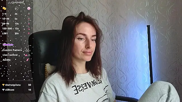 xx adrihanna xx online show from 06-03-26, 07:00