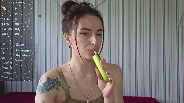 xx adrihanna xx online show from 06-17-26, 06:05