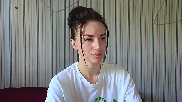 Snapshot of xx_adrihanna_xx chatting on 06-30-26, 06:14 xx adrihanna xx online show from 06-30-26, 06:14